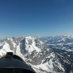 Flugwegposition um 13:17:22: Aufgenommen in der Nähe von Gemeinde Scheffau am Wilden Kaiser, Österreich in 2257 Meter